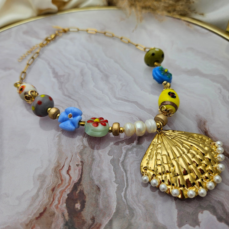 Collares