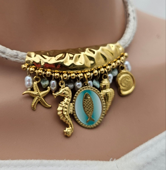 Collar océano dorado