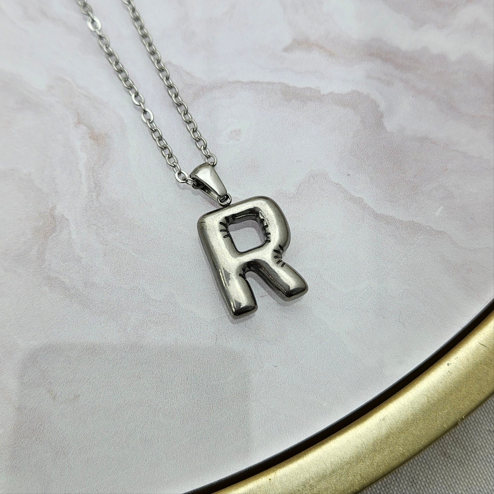 Collar Inicial R