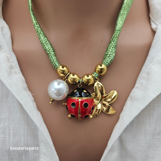 Collar Mariquita
