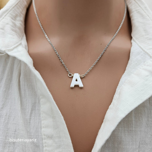 Letra inicial D Nácar