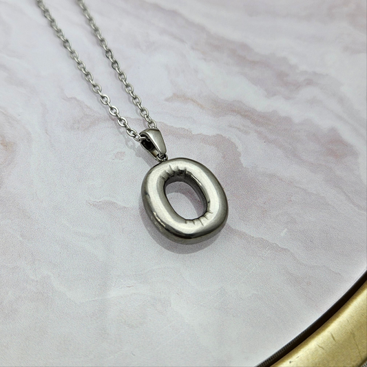 Collar Inicial O