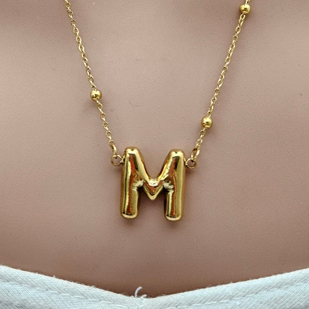 Collar Inicial M