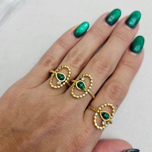 Anillo Malakita y zirconia