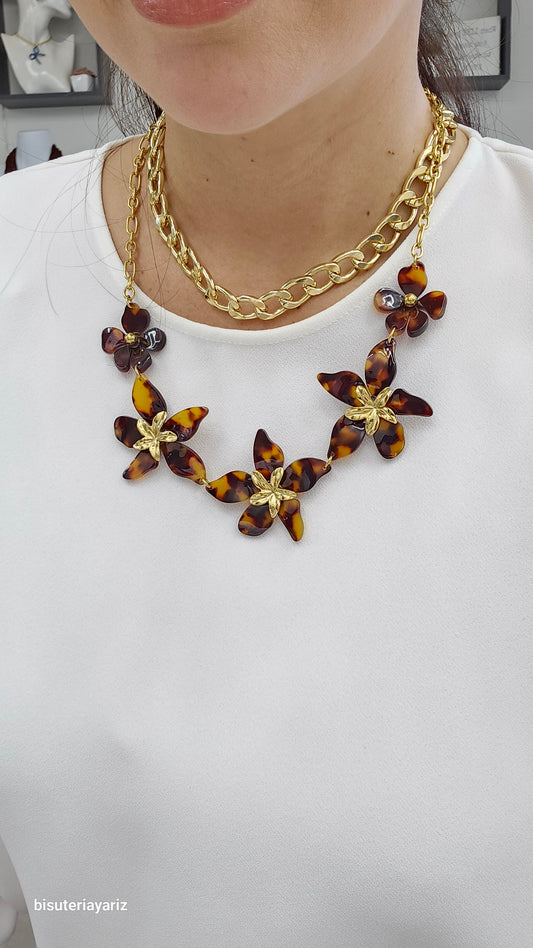 Collar flores animal print