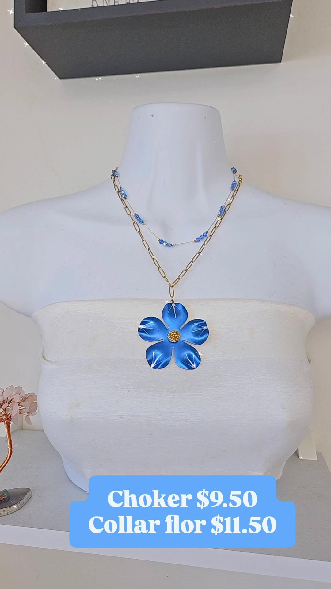 Flor Azul Collar