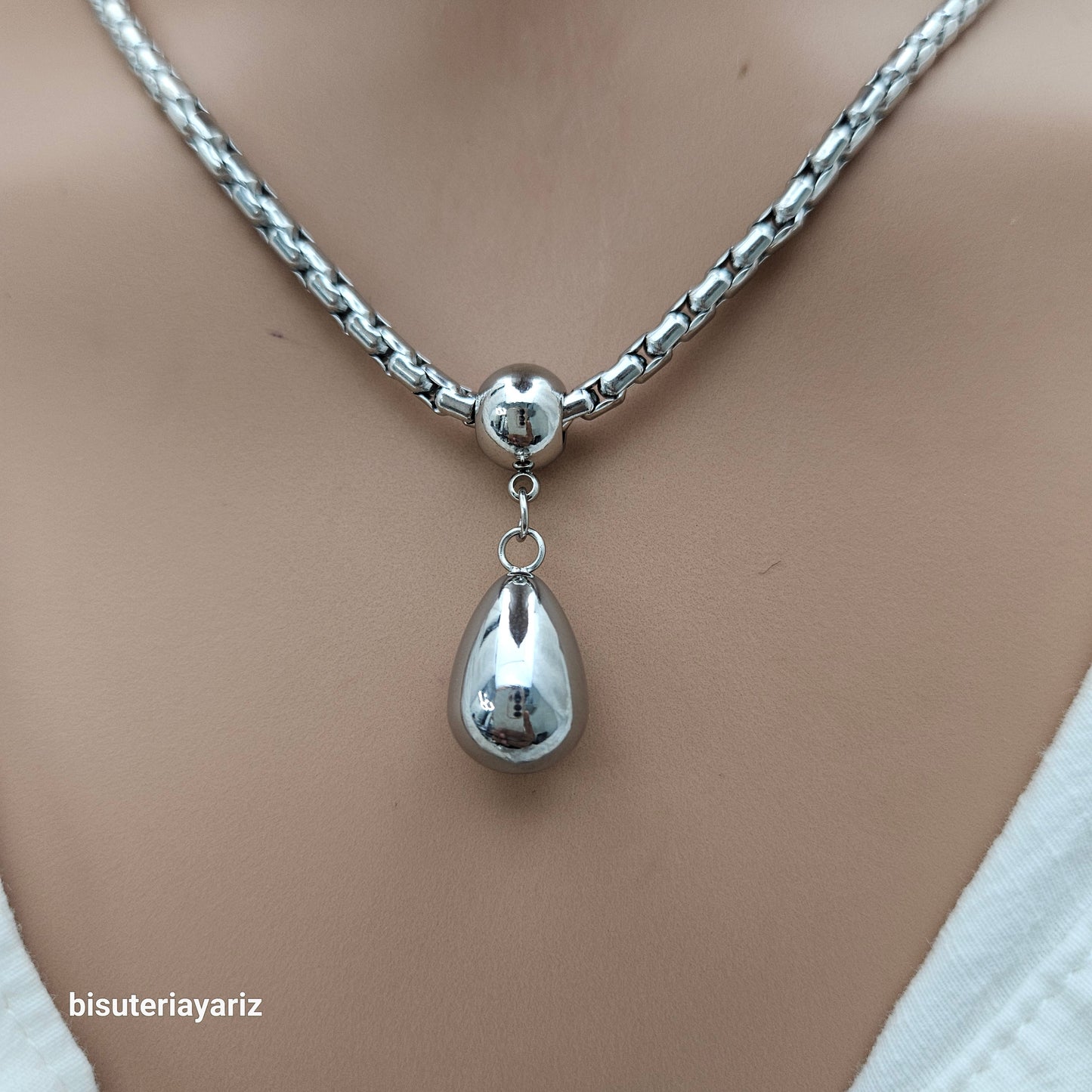 Collar Gota