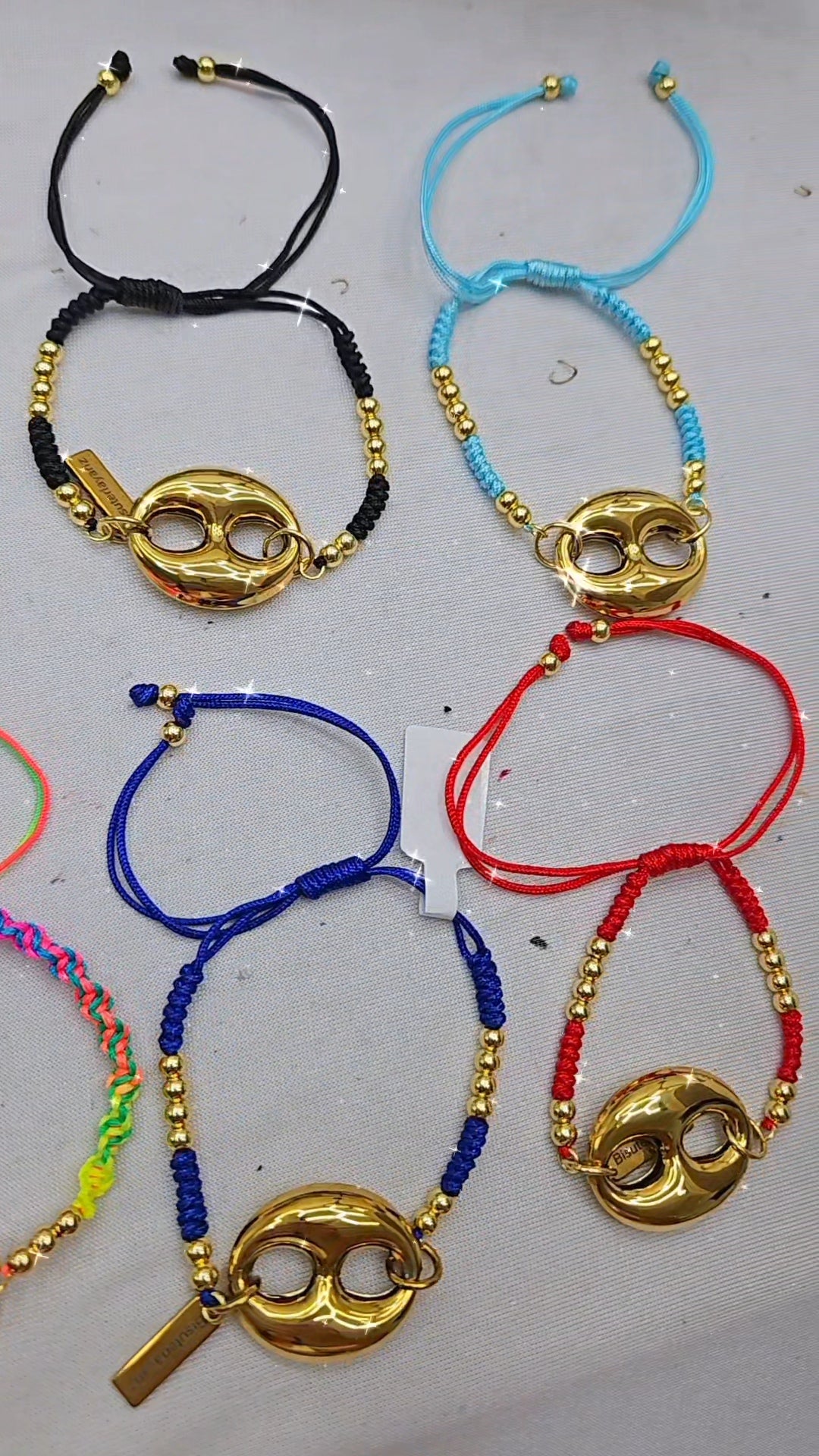 Guççi Brazalete Rojo