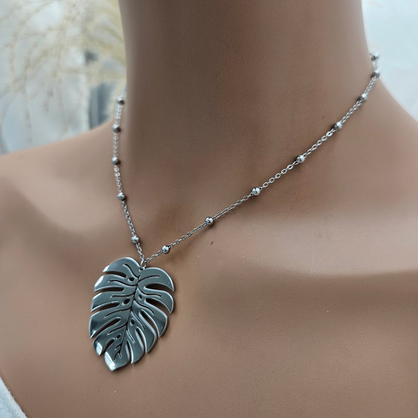 Collar Hoja Monstera
