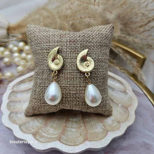 Aretes Concha Perlada